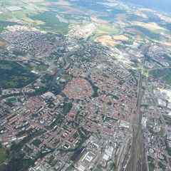 Flugwegposition um 11:28:10: Aufgenommen in der Nähe von Okres České Budějovice, Tschechien in 2079 Meter